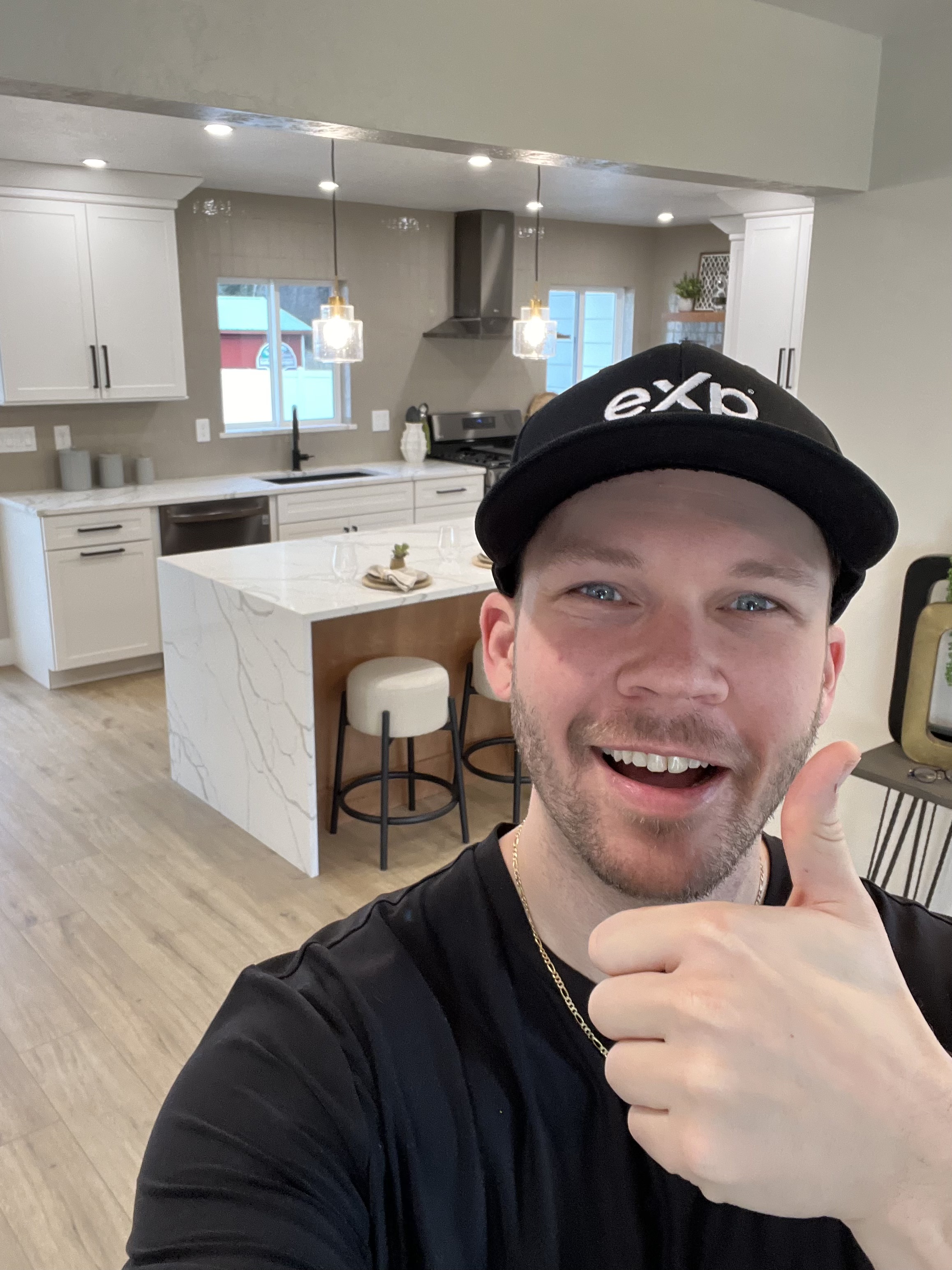 Brett Poe Real Estate Agent